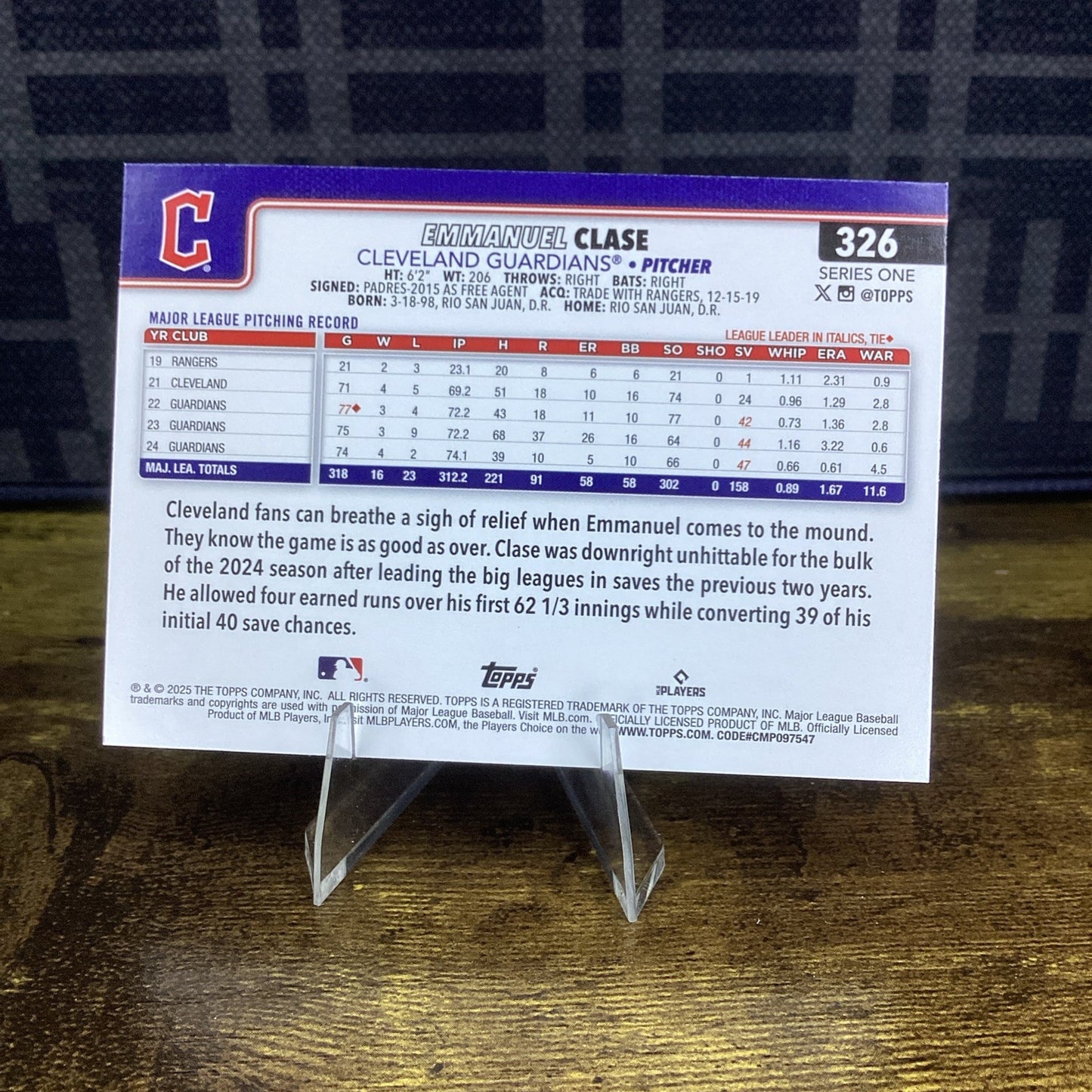 2025 Topps Series 1 #326 Emmanuel Clase Rainbow Foil Guardians