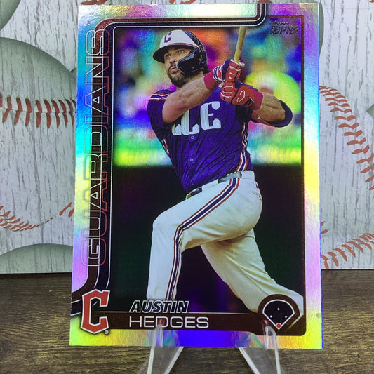 2025 Topps Series 2 Baseball Rainbow Foil Austin Hedges # 667 Clevelan Guardians
