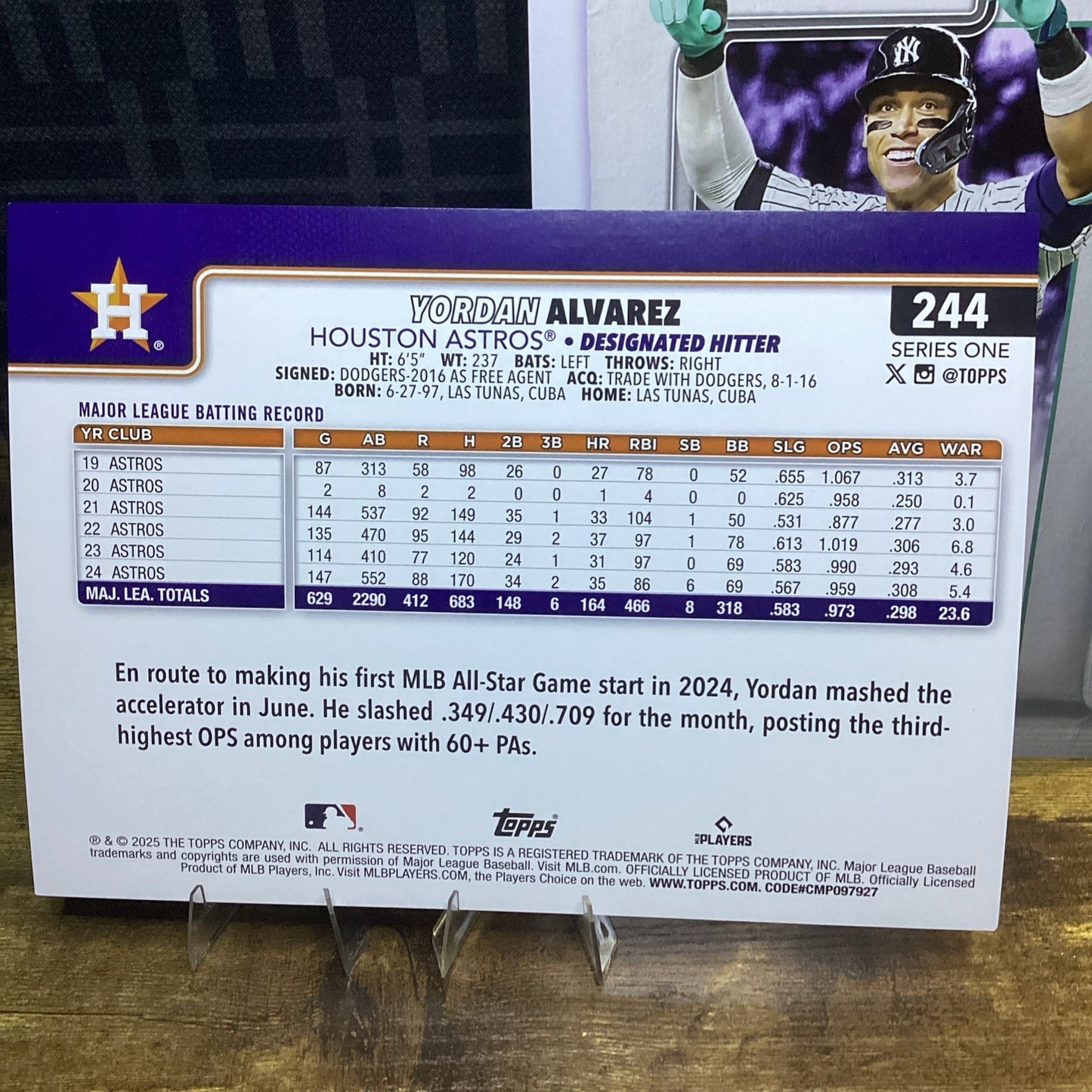 2025 Topps Series 1 Baseball Oversized Card - Yordan Alvarez - SuperBox Excl.