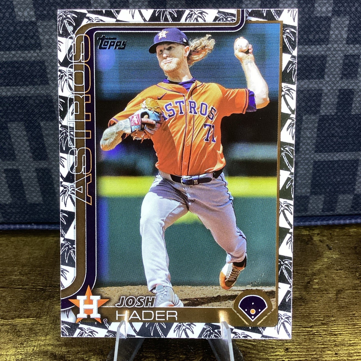 2025 Topps Series 1 Josh Hader Palm Trees Foil #271